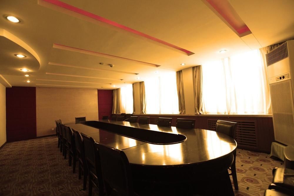 Huashan Jinsui Hotel Huayin Exterior photo
