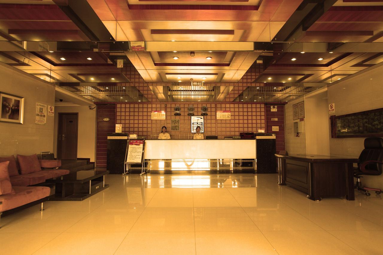 Huashan Jinsui Hotel Huayin Exterior photo